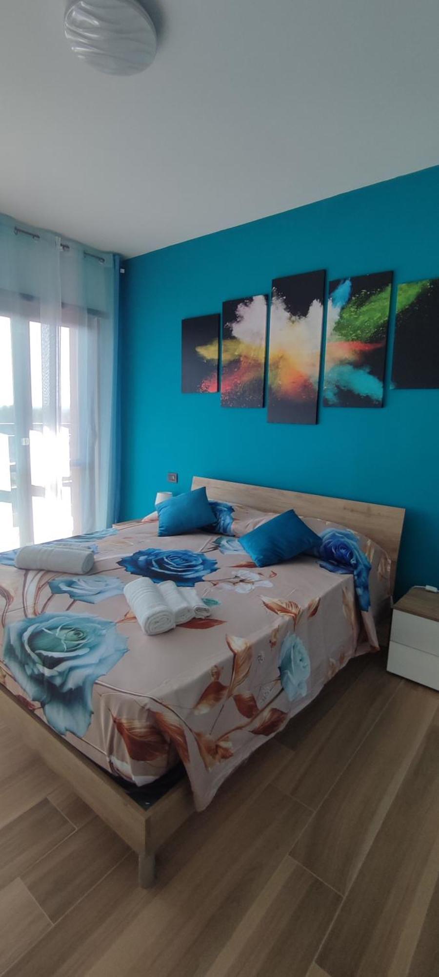 Love Home Apartament Near The Airport フィウミチーノ エクステリア 写真