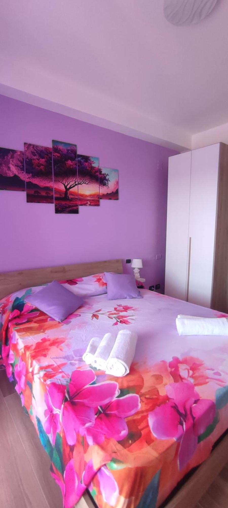 Love Home Apartament Near The Airport フィウミチーノ エクステリア 写真